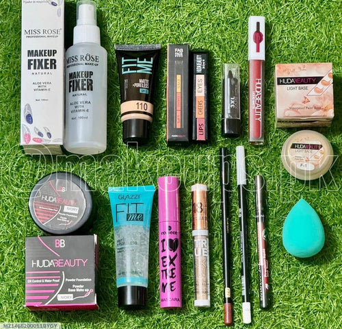 14-in-1 Makeup Set for Daily Wear in Pakistan